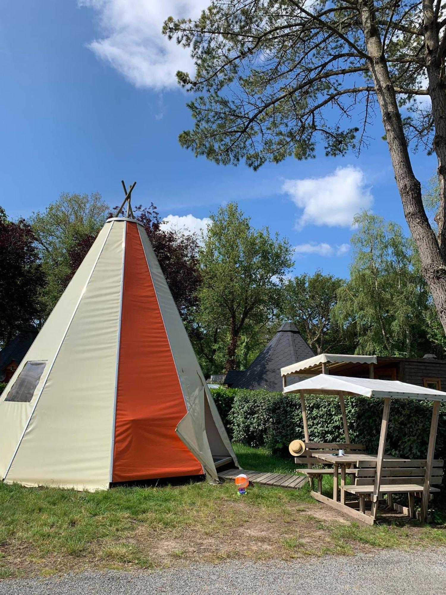 Camping De L'Etang Du Pays Blanc Guérande Eksteriør billede